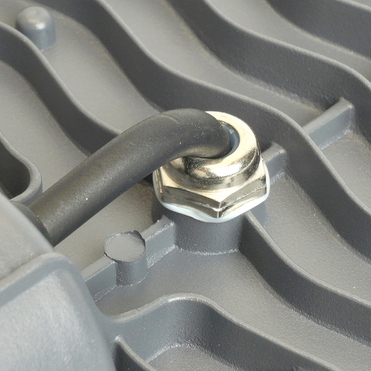 Консольные уличные светодиодные светильники на столб Светодиодный уличный консольный светильник Feron SP3033 100W 6400K 230V серый 32578 